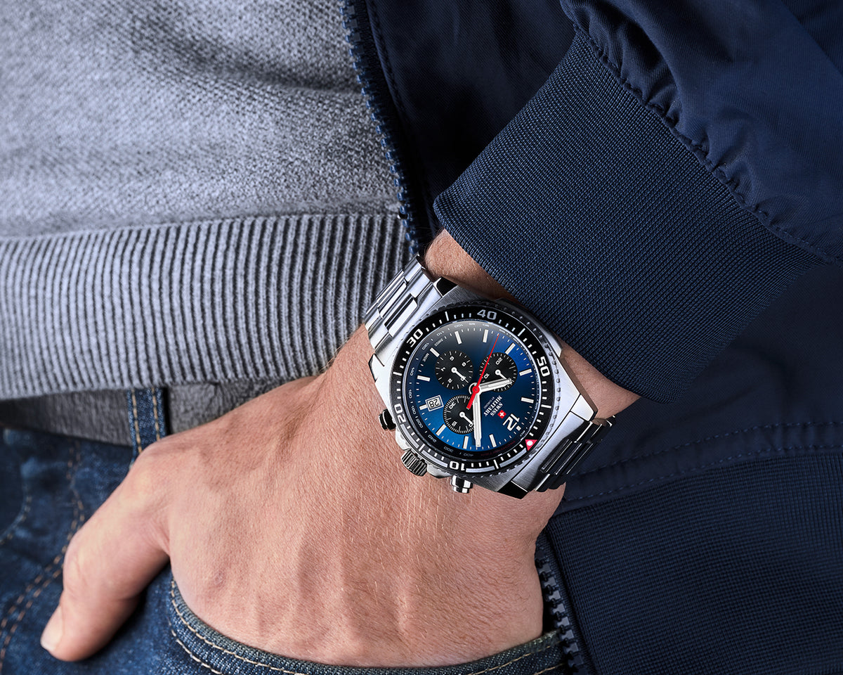 SM34093.02.wristshot