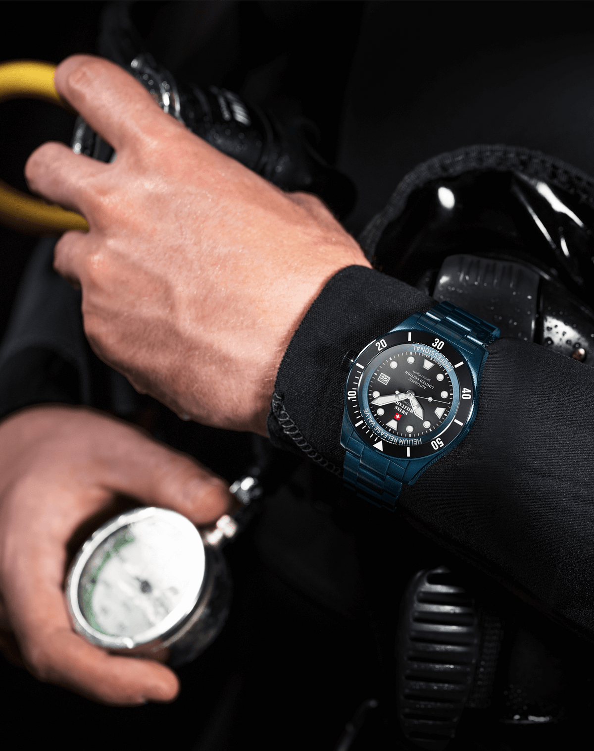 Swiss Military DIVER 500 Limited Edition - Schweizer Automatik-Tauchuhr 500 m am Handgelenk
