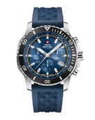 Vorderansicht des Swiss Military Solar Chronograph SMS34113.03 mit blauem Zifferblatt und Kautschukarmband.