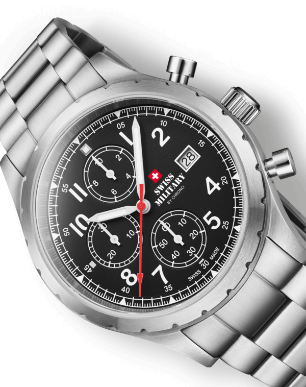 Swiss Military SM34117.01 Полевой хронограф крупным планом с видом на циферблат