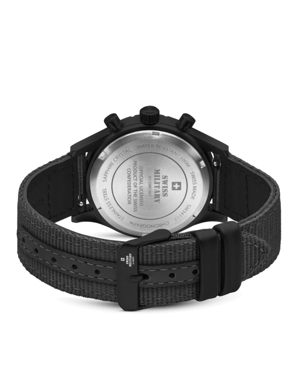 Полевой хронограф Swiss Military SM34117.08 с гравировкой на задней крышке корпуса